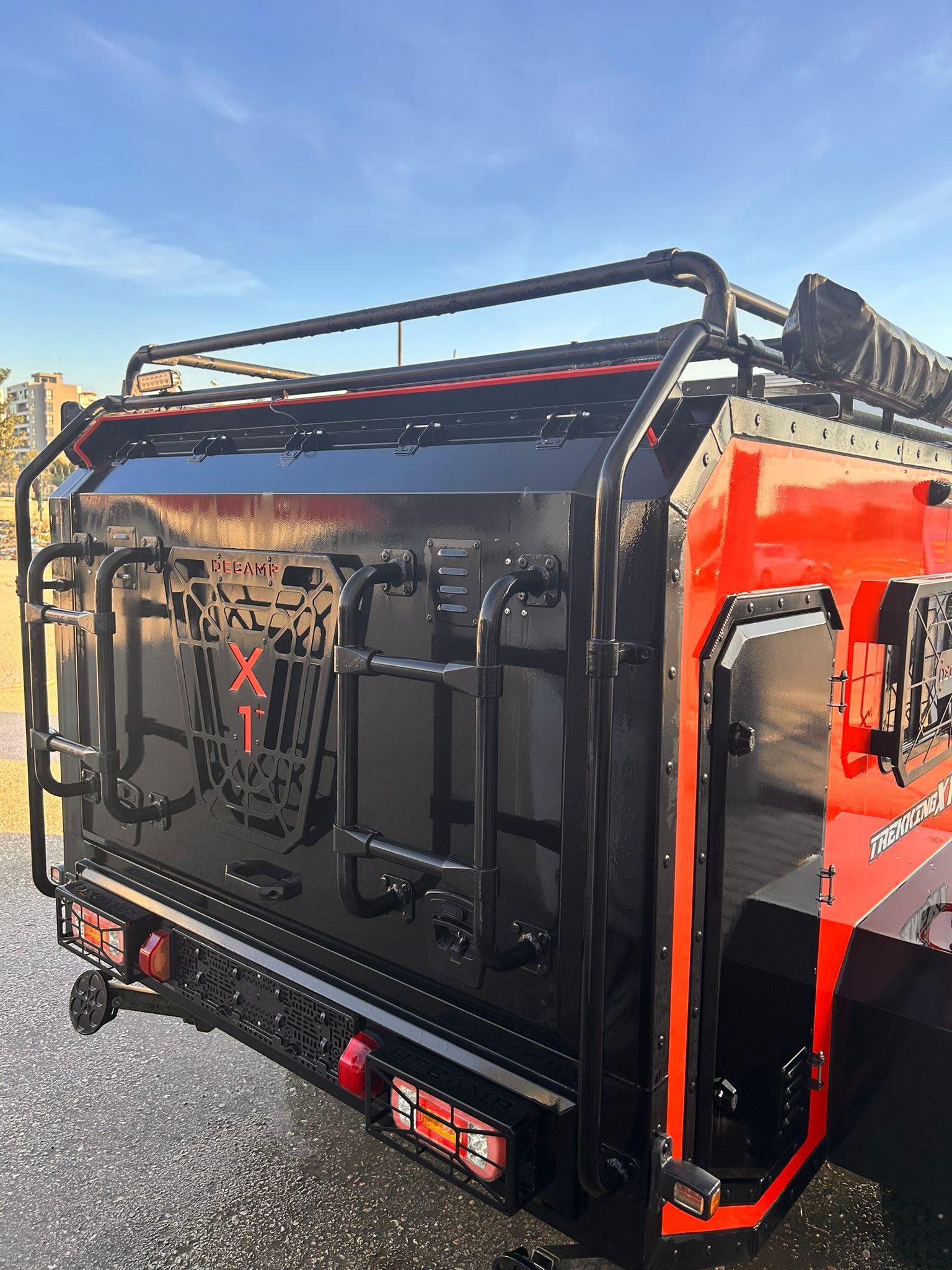 Decamp Trekking X1 | The Ultimate Off-Road Expedition Trailer