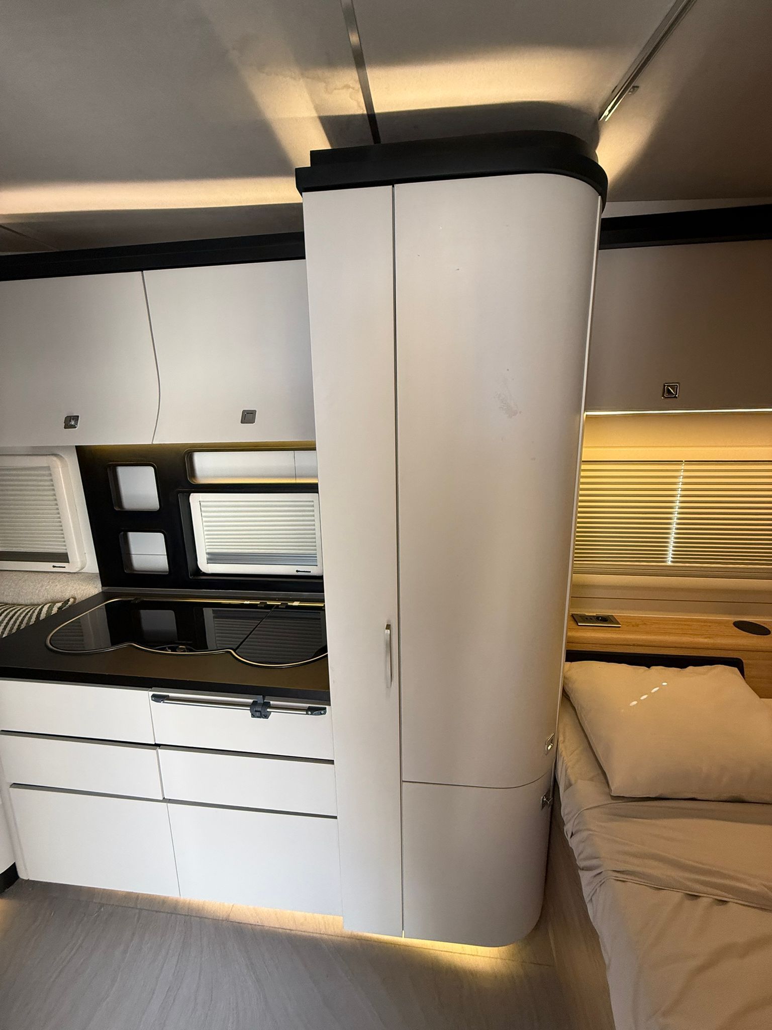 Luxury Off-Road Camper Trailer | 4-Season | 2-Person | Fully Loaded | VCAMP | VIVELD - 8