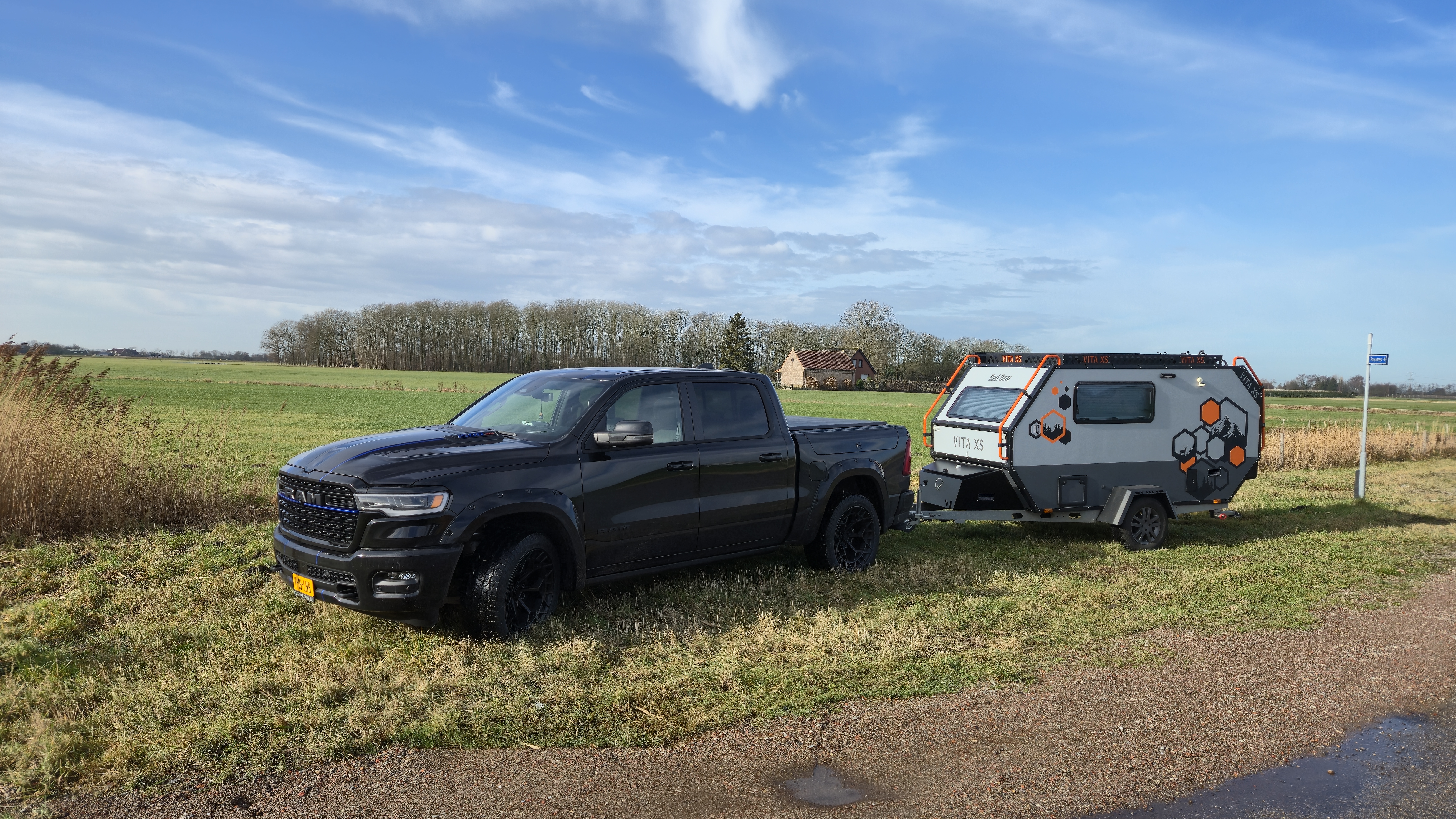 Offroad Compact Caravan | VCAMP VITA XS - 48